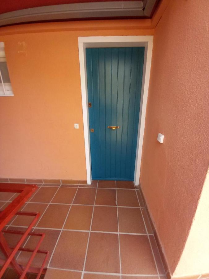 Petit apartament acollidor i lluminós amb terrassa L'Estartit Exterior foto