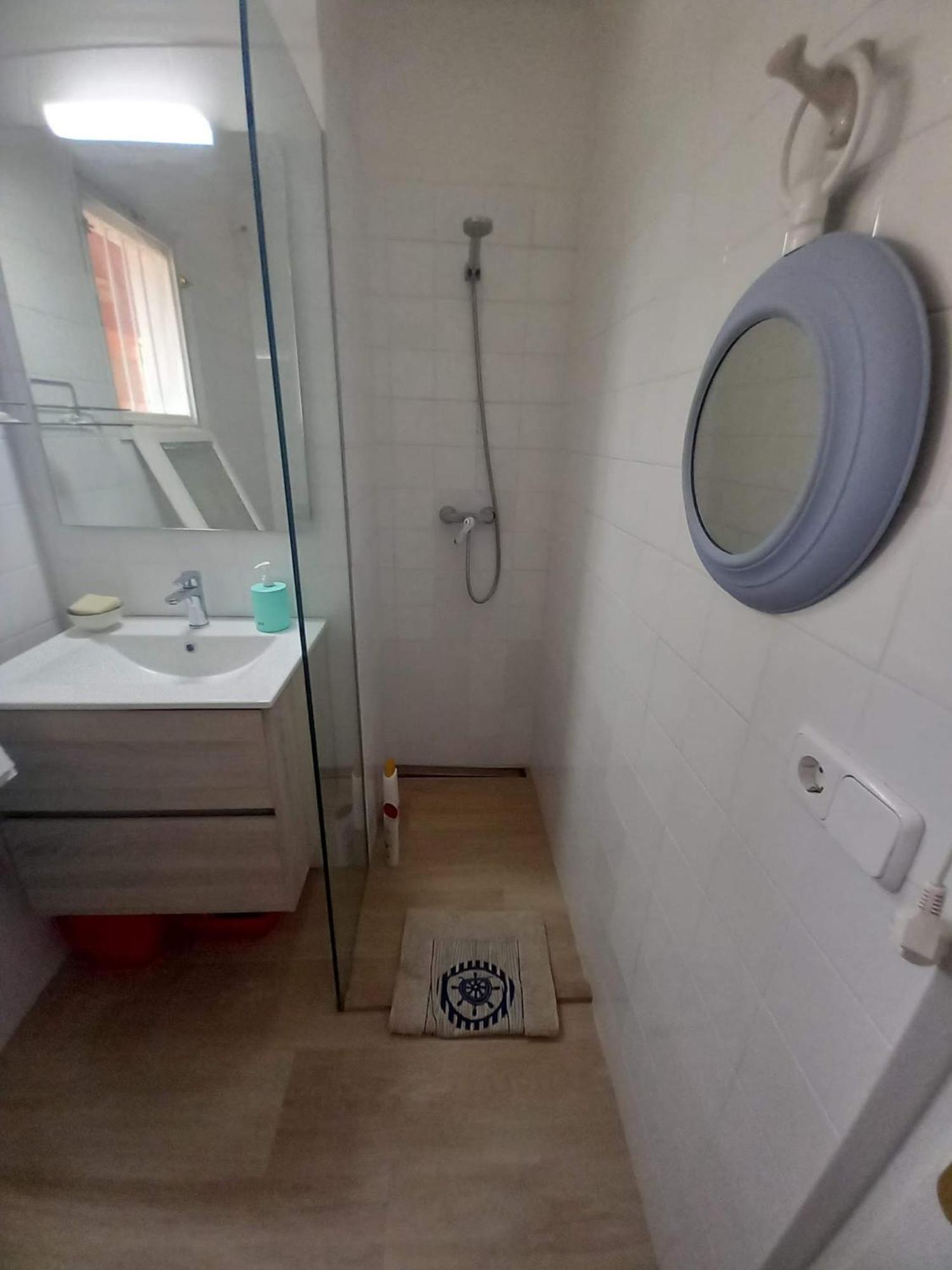 Petit apartament acollidor i lluminós amb terrassa L'Estartit Exterior foto