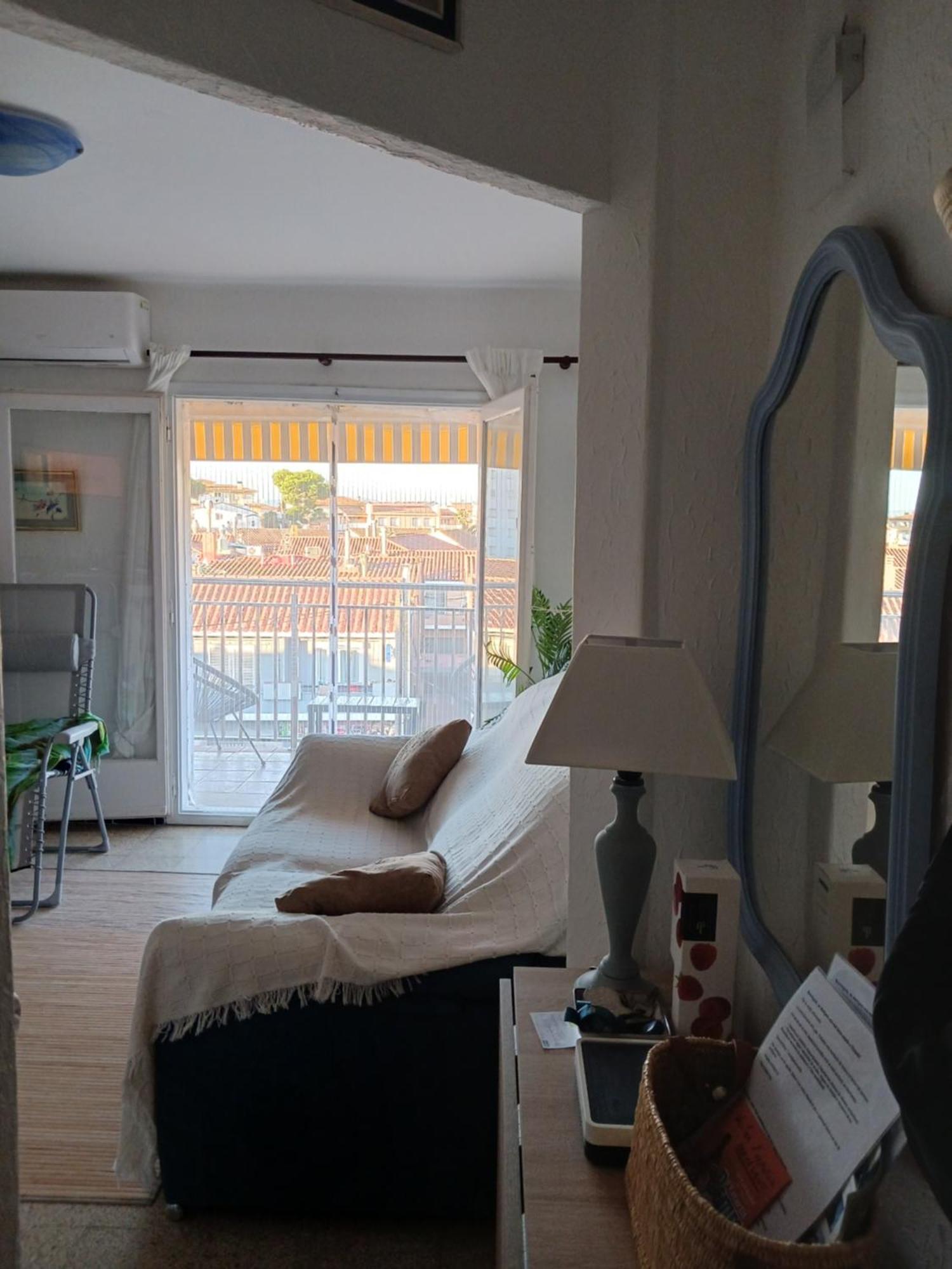 Petit apartament acollidor i lluminós amb terrassa L'Estartit Exterior foto