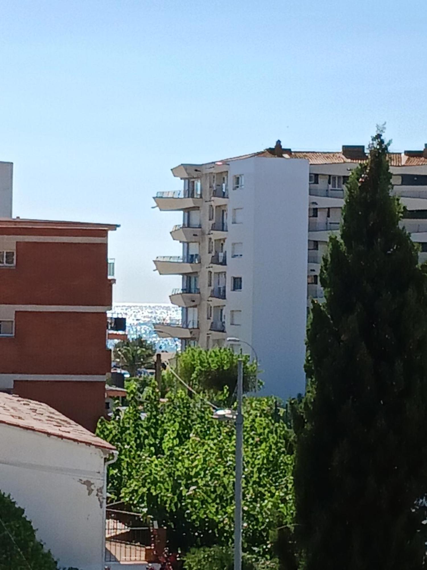 Petit apartament acollidor i lluminós amb terrassa L'Estartit Exterior foto