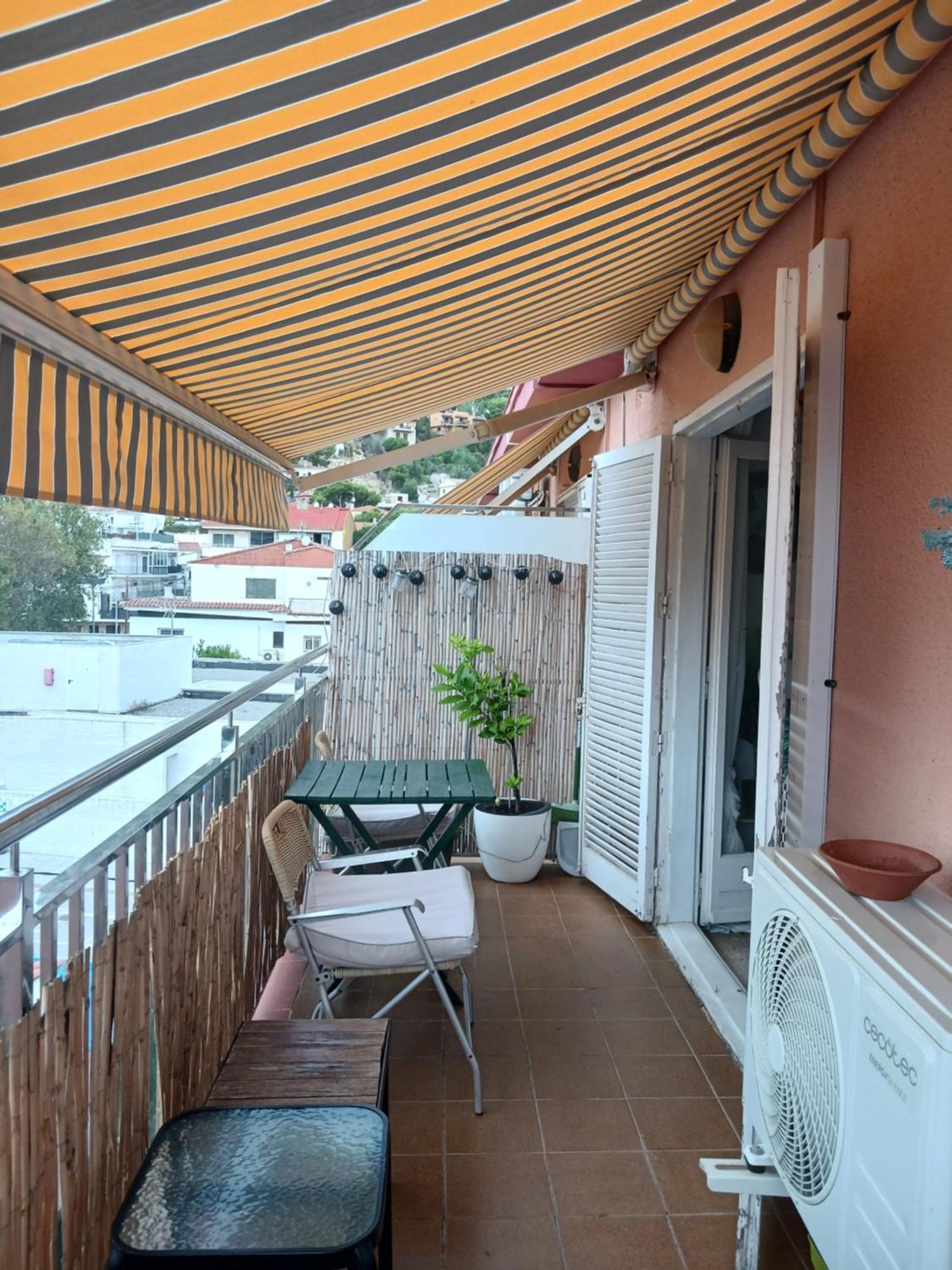 Petit apartament acollidor i lluminós amb terrassa L'Estartit Exterior foto